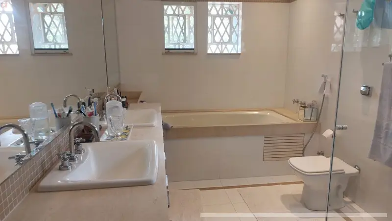 Casa com 4 quartos em Fazenda Morumbi - foto 2