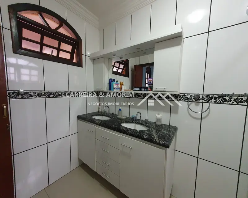 Casa com 4 quartos em Vila das Belezas - foto 3