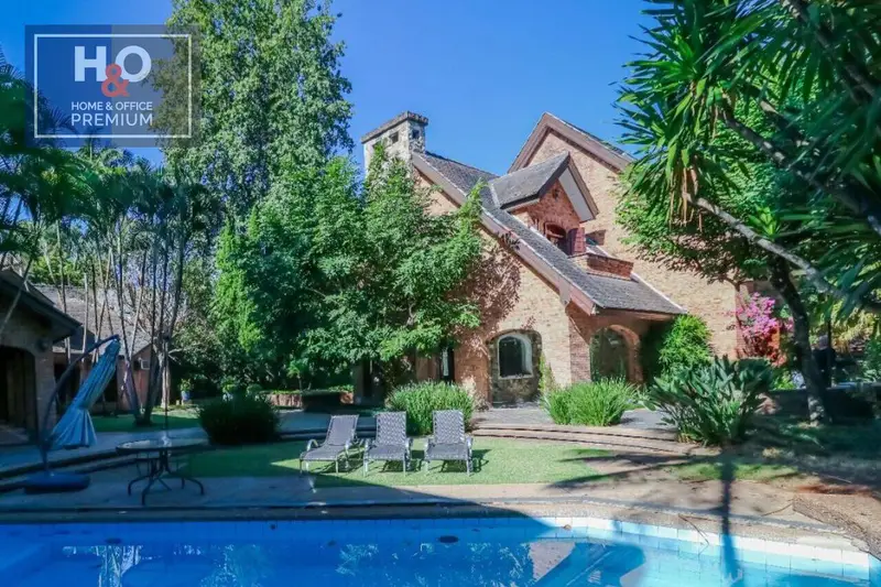 Casa com 5 quartos em Morumbi - foto 5