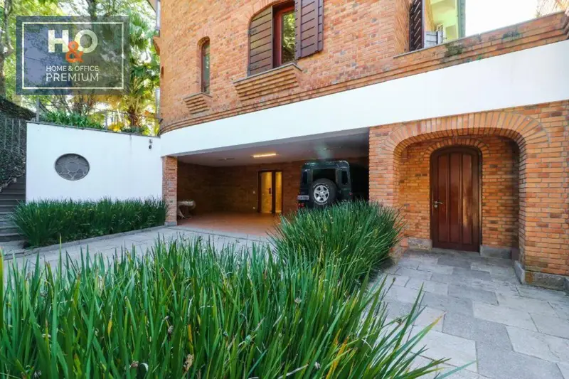 Casa com 5 quartos em Morumbi - foto 2