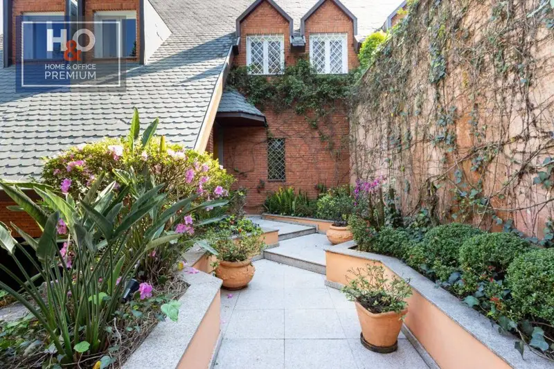 Casa com 4 quartos em Morumbi - foto 2