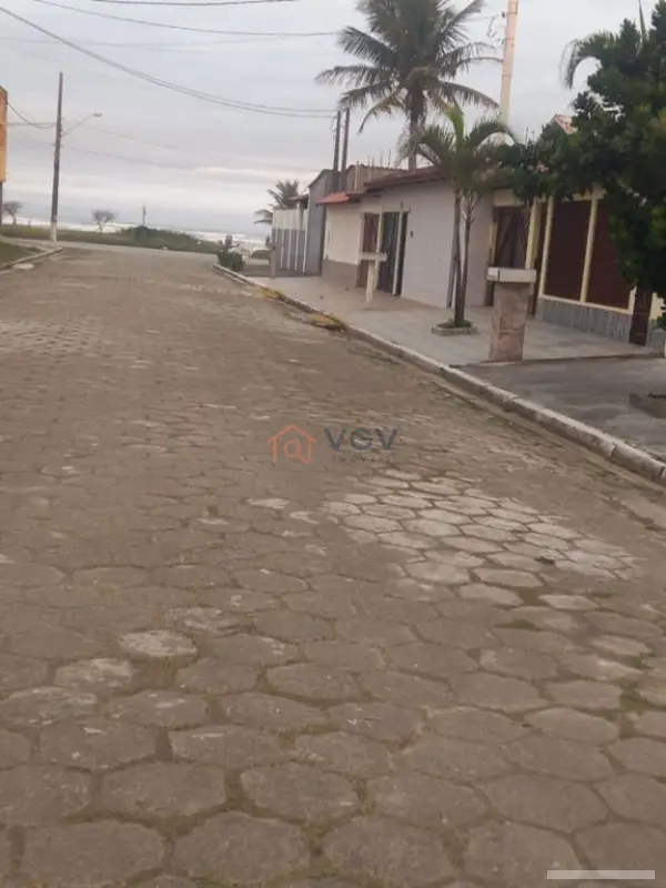 Casa com 2 quartos em Itanhaem - foto 3